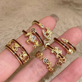 耳环;项链;耳钉