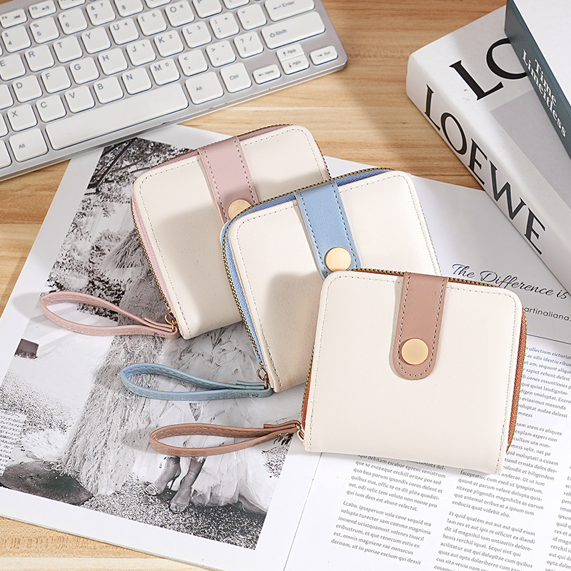 Fashionable folding short fresh wallet