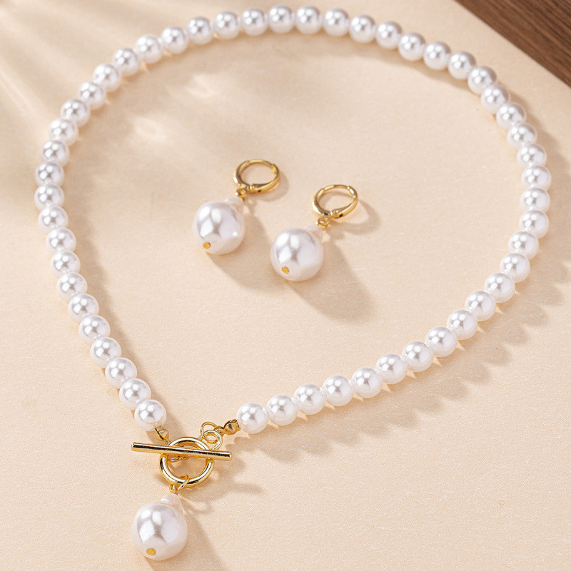 Set collana e orecchini con perle barocche stile francese_voghion.com