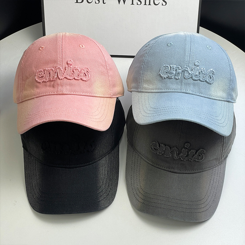 Retro spring fashionable trend baseball cap