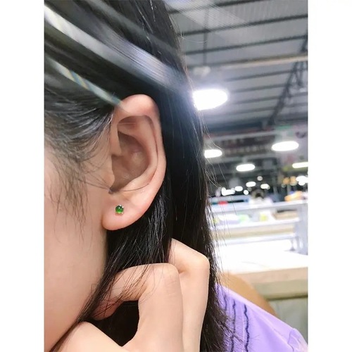 New Japanese/Korean S925 Pure Silver Needle Pendant Earrings for Women, Emerald Green Zircon Stone Earrings, Exquisite and Simple Style