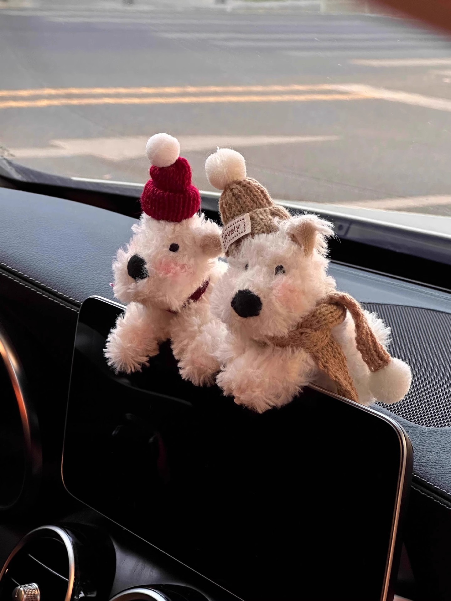 West Highland Car Screen Ornament, Doodle-Style Puppy Car Dashboard Screen Decoration, Car Interior Accessory, Christmas Gift