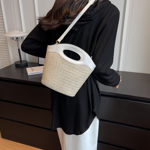 Elegant Grass-Woven Bag for Women -  New Summer Vacation Handbag - Versatile and Stylish Woven Bucket Bag with Crossbody Option