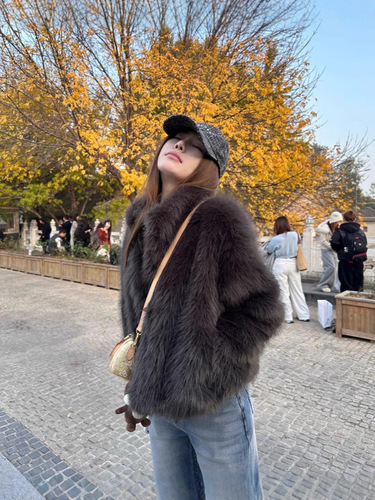 Thousand gold style fur coat for women, autumn and winter short imitation fox fur, versatile and age-reducing Tuscan fur top fashion