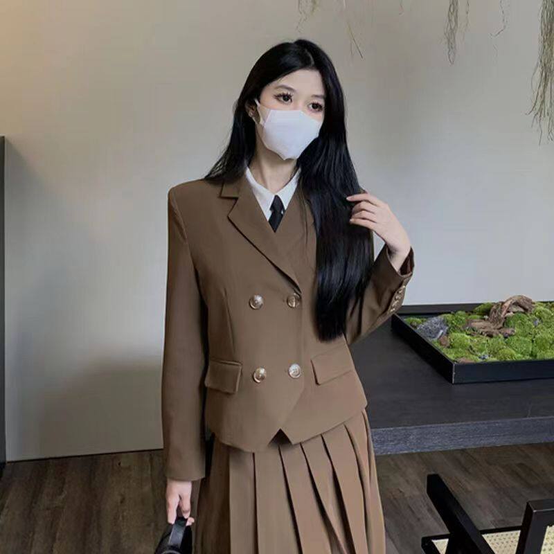 Bộ vest nữ kèm chân váy dáng ngắn cổ vest tay dài phong cách thanh lịch — Váy đáy đen, Áo khoác vest màu đen, Bộ vest + váy đen chi tiết 8