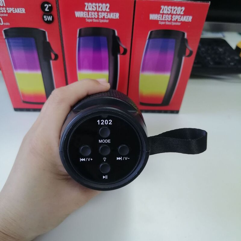 Pulse 1202 Bluetooth スピーカー カードスピーカー サブウーファー ワイヤレス Bluetooth スピーカー 屋外ポータブル発光スピーカー|undefined