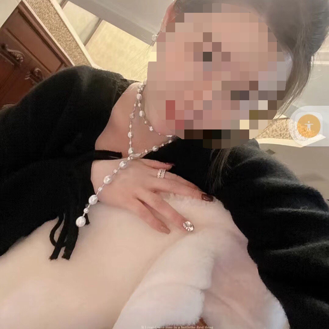 Barroco perla larga cadena de suéter cadena de collar cadena de clavícula un temperamento de uso múltiple 758 cuero artificial