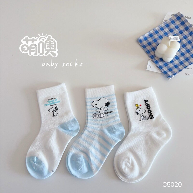 Funny library 2025 spring and summer new children's socks mesh men's and women's treasure children's socks Korean cartoon Snoopy hot stamping cotton socks batch