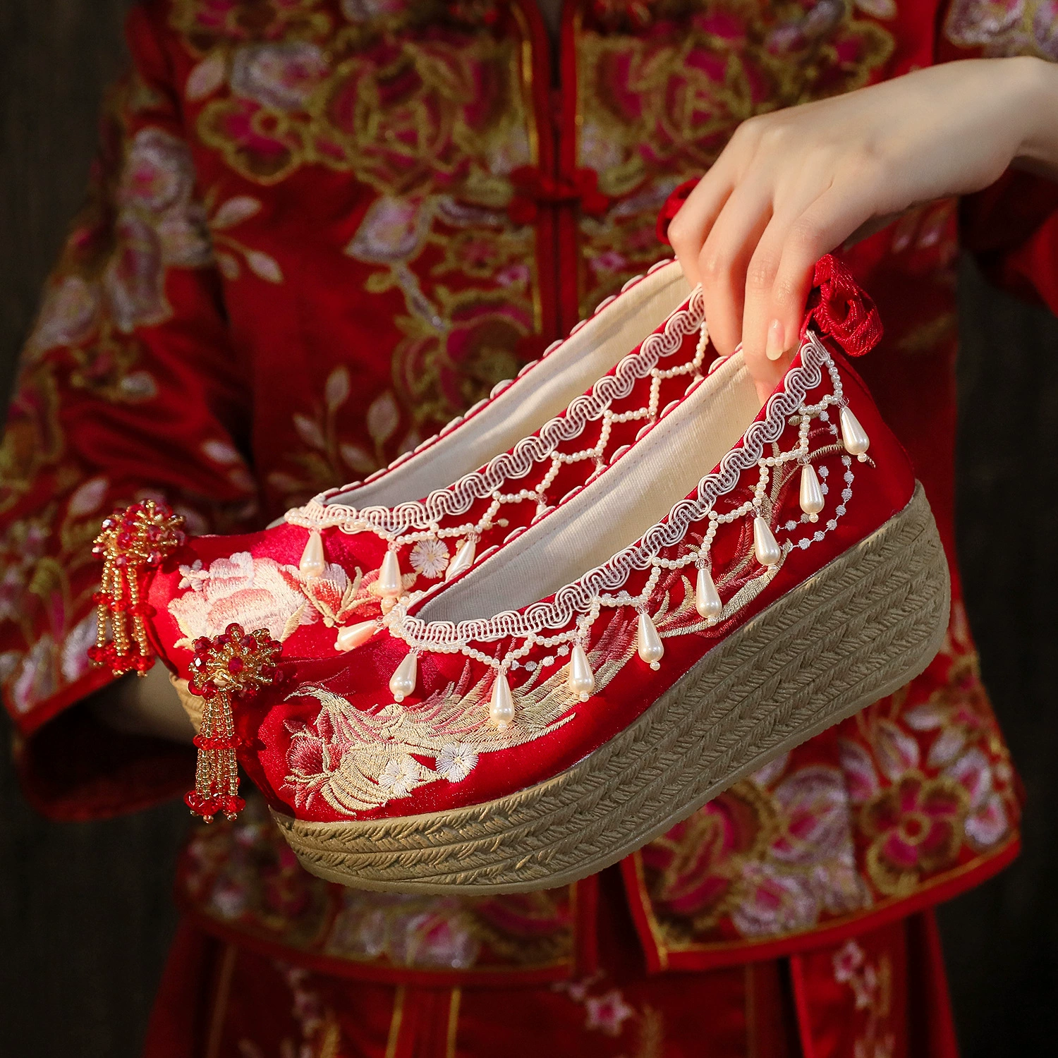 [FengLaiyi] 2024 новая модель Xiuhe одежда свадебная обувь с кисточками