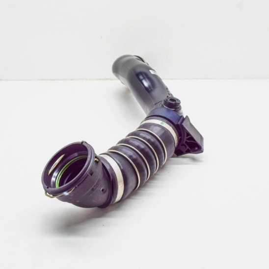 11618506079 is suitable for BMW X5X6E70E71 intake pipe, turbocharged intake pipe, rubber intake pipe