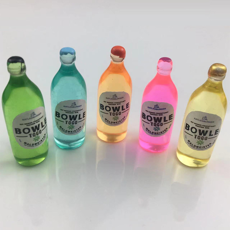 Mini new foreign English Beverage wine transparent resin simulation three-dimensional small bottle mobile phone case accessories wholesale