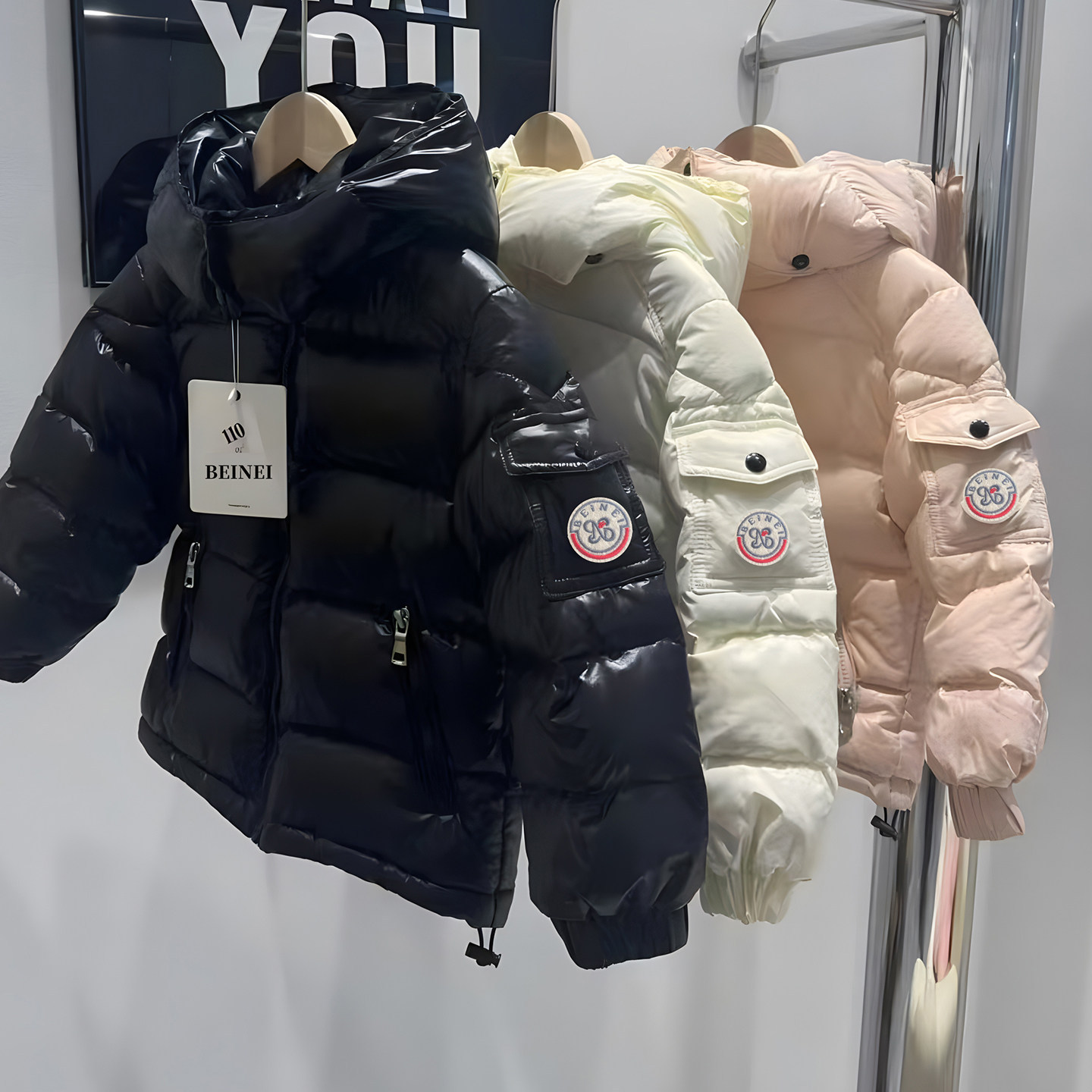 M家潮牌儿童羽绒服男童短款冬季加厚保暖三防亮面中大童女童外套