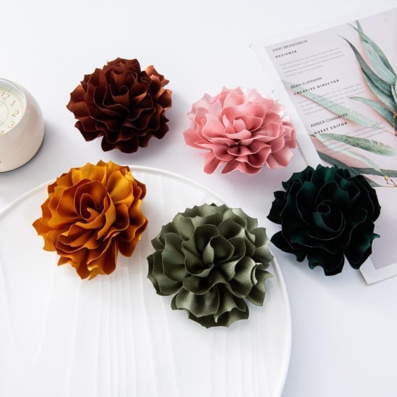Knitted fabric flowers wholesale, large flower rolls, flower headpieces, headbands, flower belts, 10CM artificial flowers, all handmade