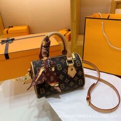 路易マイティルボストンピローバッグ女性2024新型高颜値通勤怠惰風手提げ斜め掛けバッグ