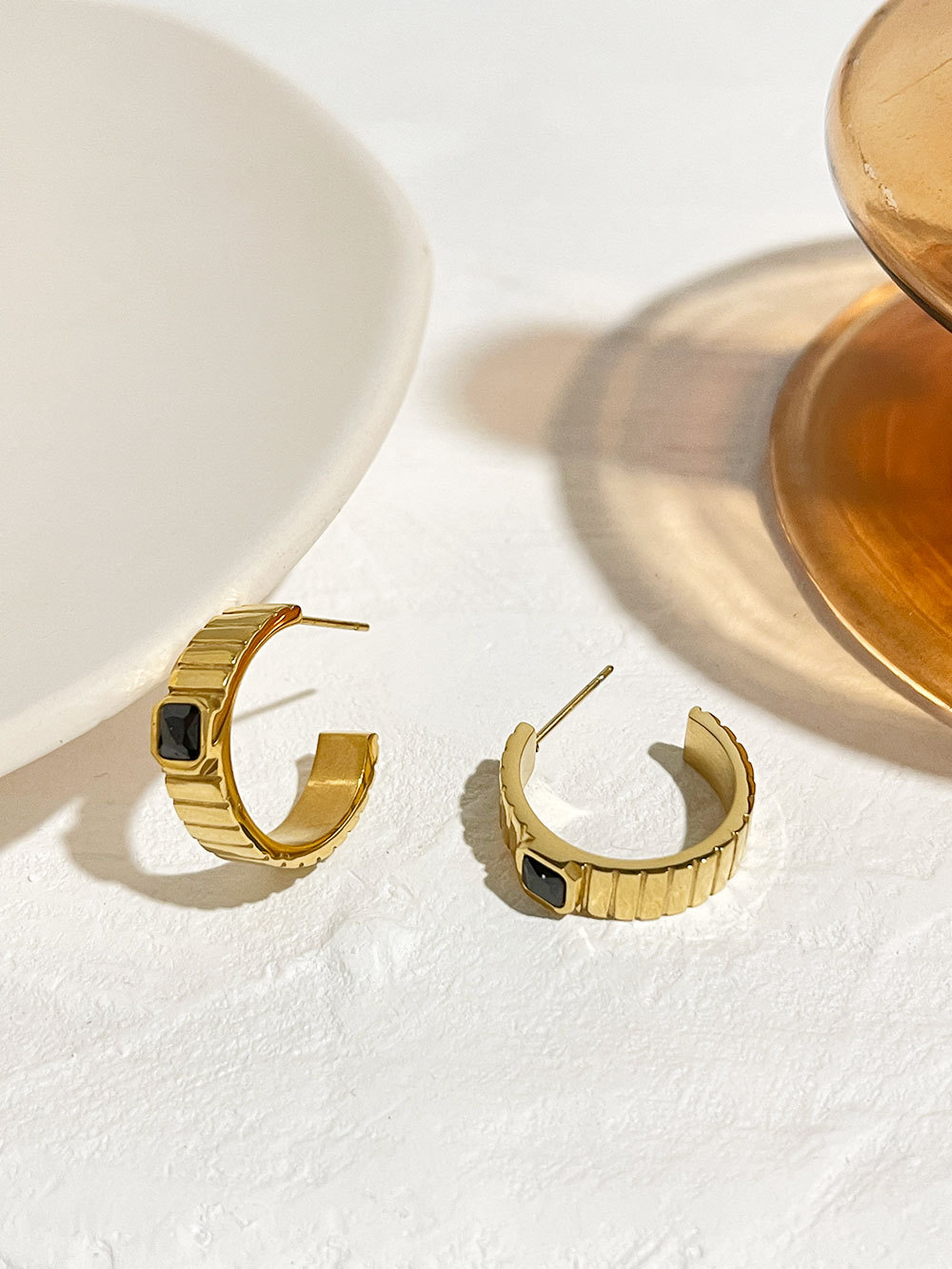 Lady C Shape Stainless Steel Plating Inlay Zircon Ear Studs 1 Pair