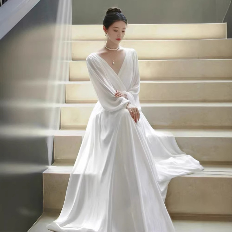 Cross-Border Long-Sleeve Light Wedding Dress 2026 Summer New Fashion Trendy Solid Color Aliexpress Wedding Dress for Marriage Registration Factory Supply
