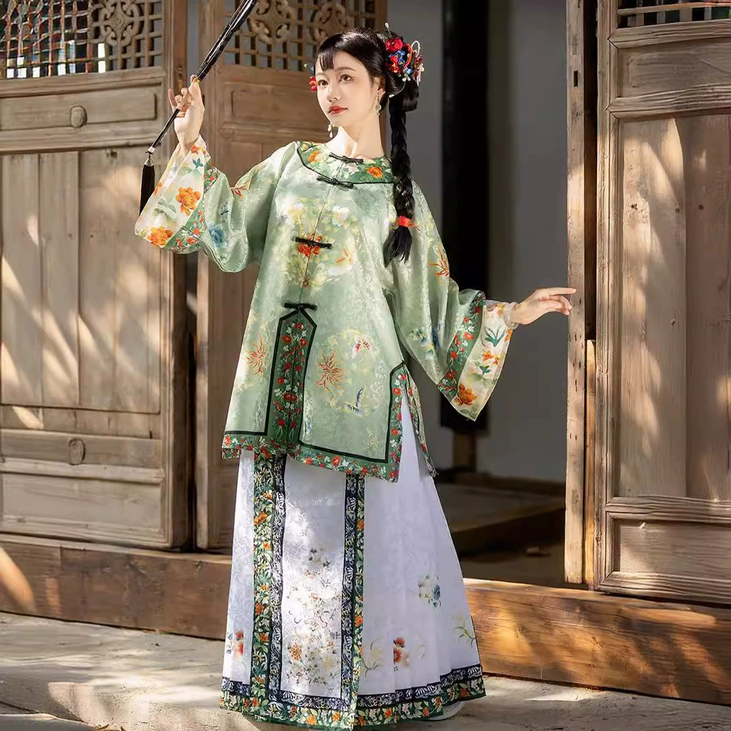 Chen Yun Оригинальный женский костюм Цин Хань восстановлен