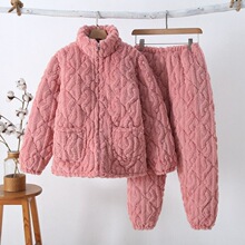 ���˯�����ӼӺ�A��Ů�����Ҿӷ���ů���m�q���b���I���⴩�ӽq