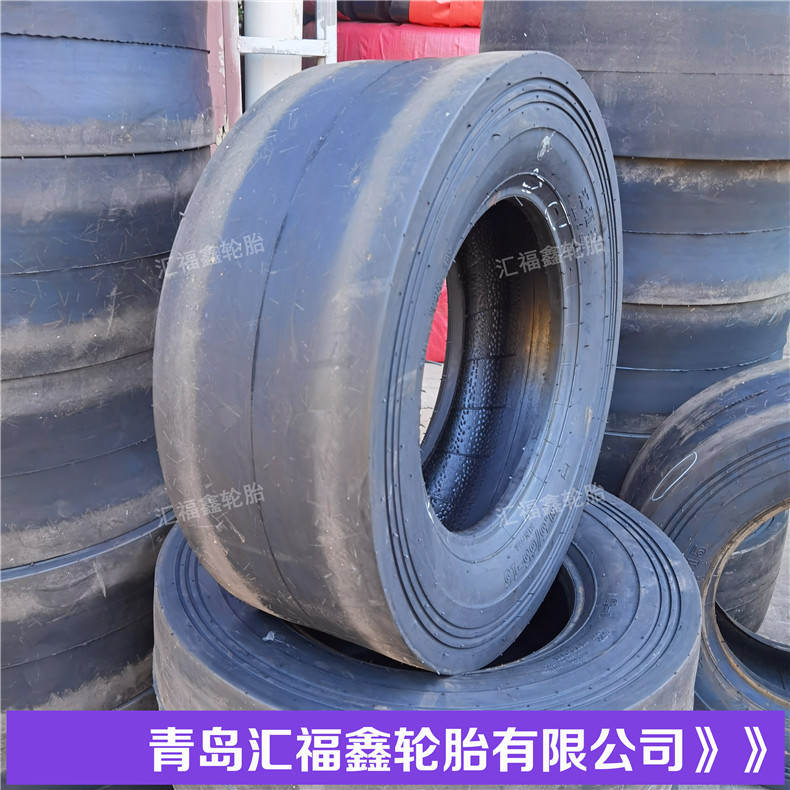 陆迈厂家批发小型胶轮压路机轮胎10.5/80-16光面轮胎真空6层