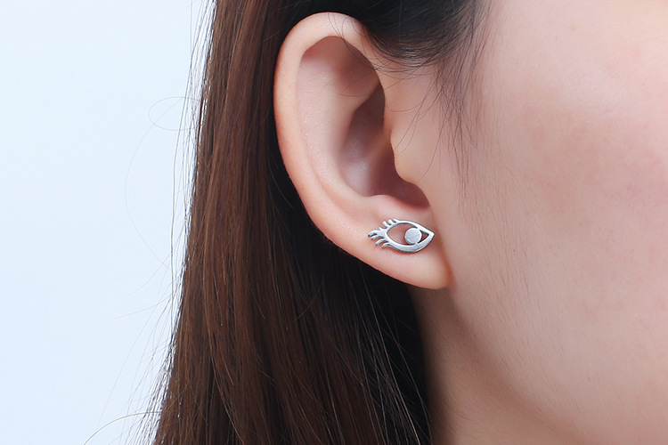 fashion golden eye titanium steel clavicle chain earrings set wholesale Nihaojewelry