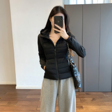 高端白鸭绒lulu瑜伽服女2025冬新户外防风保暖轻便可拆卸帽羽绒服