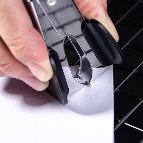 Deli 0231 staple remover No. 12 standard staple remover staple remover financial practical stationery wholesale