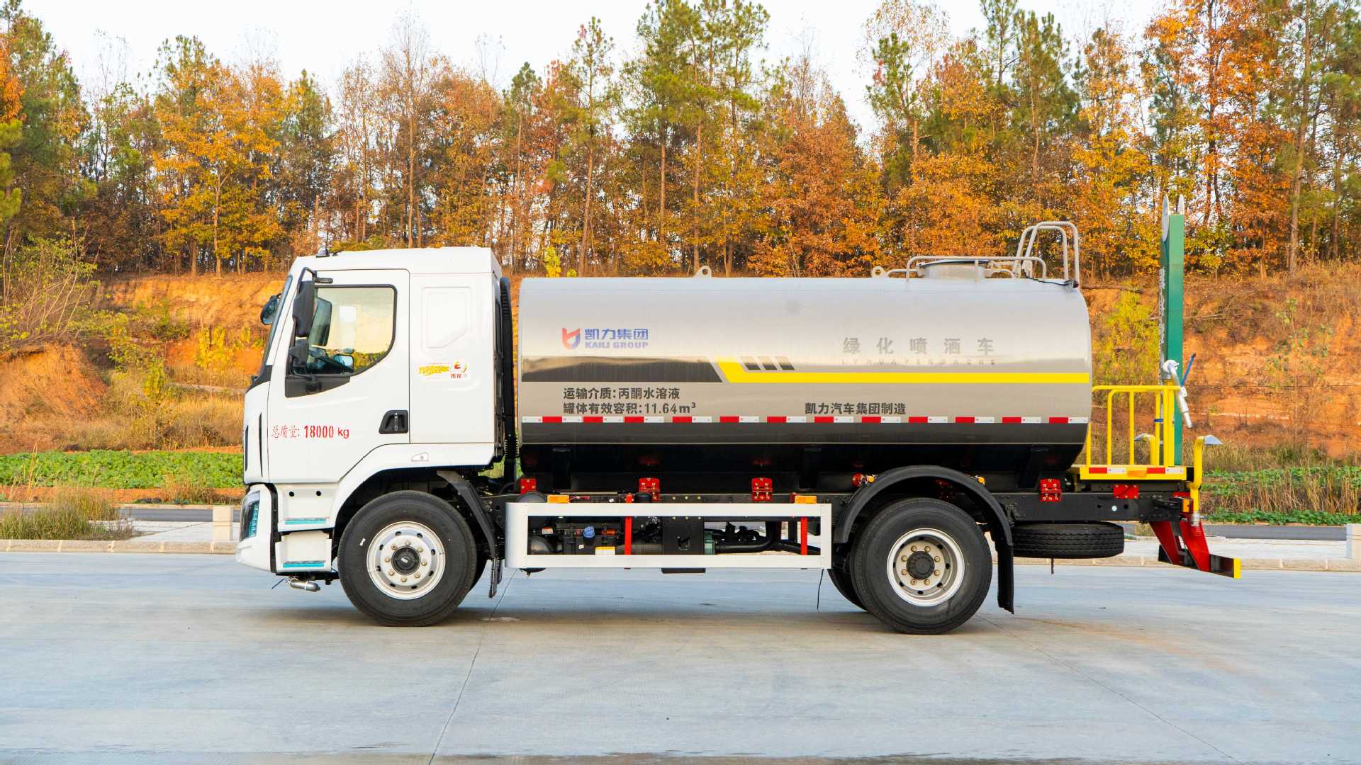 12-Ton Dongfeng Sprinkler Truck, Construction Site Dust Reduction, Urban Road Washing Truck, Sprayer 20- 100m