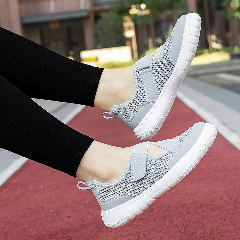 Летние и осенние дышащие легкие туфли для мам с большой сеткой, повседневная обувь для прогулок среднего и пожилого возраста, трансграничная дорожная обувь для пожилых людей