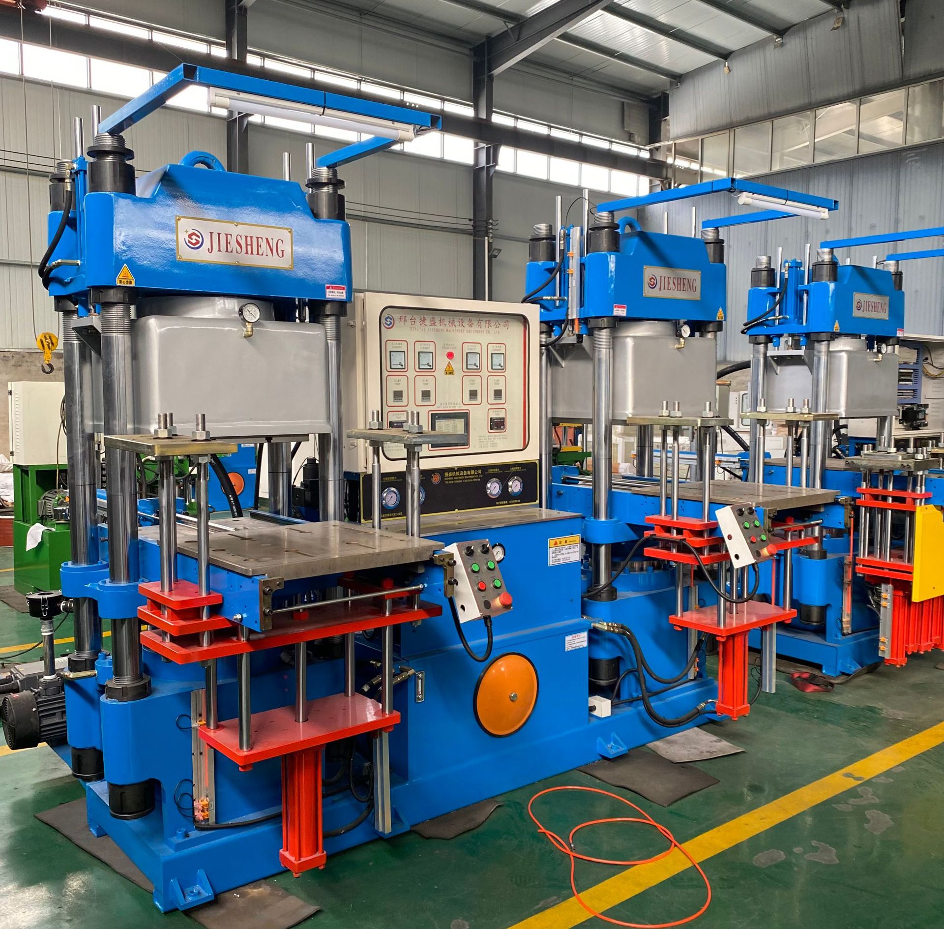 300吨真空硫化机现机捷盛双联真空硫化机上升下降一拖二皮碗