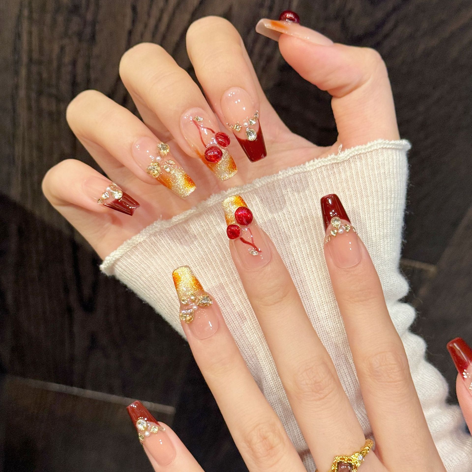 Celebridad en línea flash estrellado mariposa tridimensional cinta pintada a mano manicura acabado desgaste hecho a mano desmontaje de uñas duradero a prueba de agua