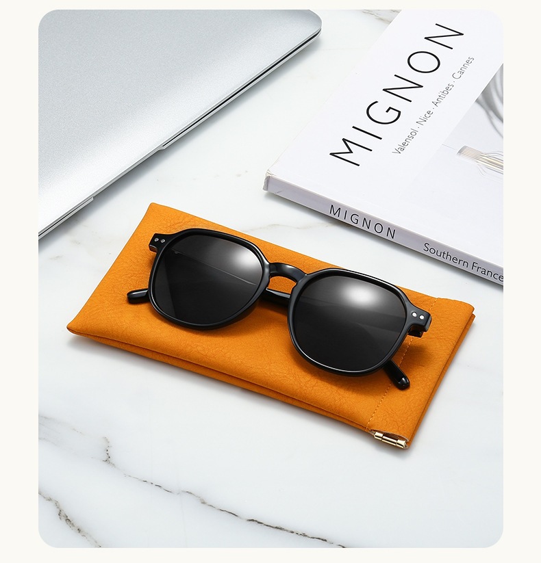 Leather Magnetic Glasses Pouch Mini Auto-Close Eyewear Bag Portable Lipstick Case Green quality and texture