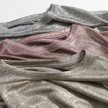 篙品质感金色亮丝爽滑亲肤微宽松显瘦圆领气质休闲短袖T恤上衣女