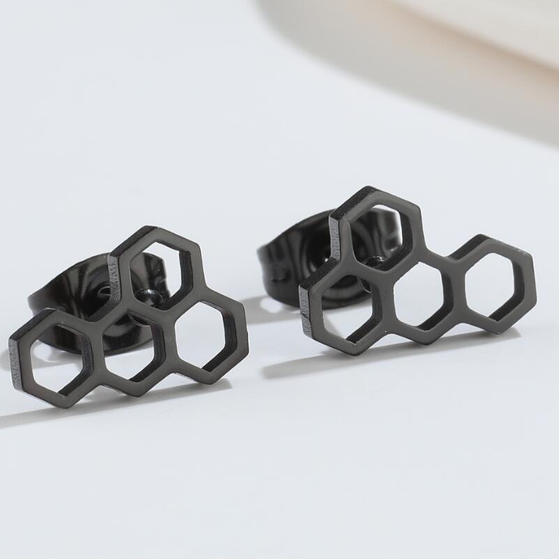 Fashion Honeycomb Titanium Steel Ear Studs Plating No Inlaid Stainless Steel Earrings display picture 4