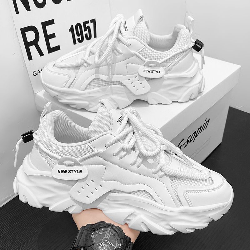 Demi-season breathable trend sneakers