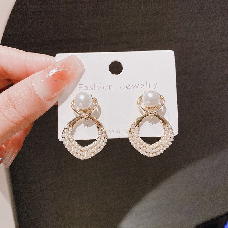 Stylish Pearl Earrings for Women