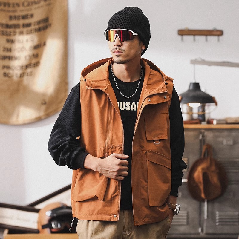 American Mountain Style Hooded Jacket for Men Spring 2025 New Fashion Brand Loose Outdoor Functional Jacket Work Vest for Men