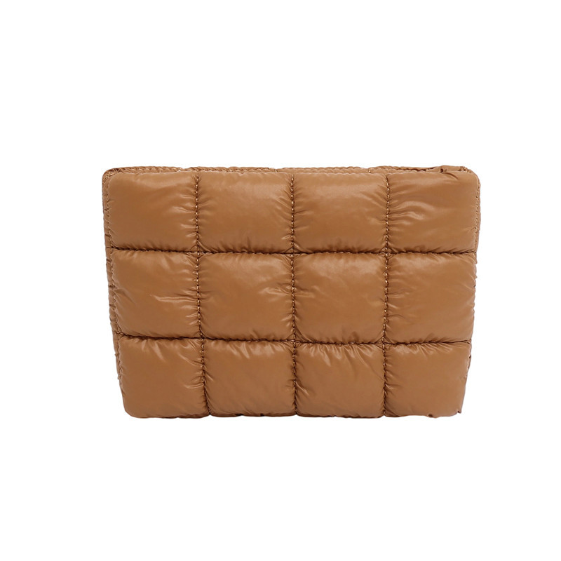 Este año, la moda coreana, bolsas plegables, mujeres, otoño y invierno 2025, nuevos bolsos casuales, bolsas de mano.