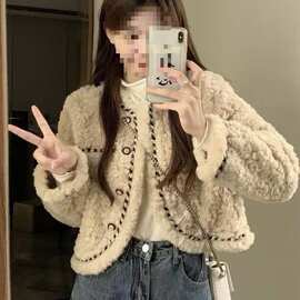 小香风外套女装冬季2026新款仿羊羔毛宽松短款高级感炸街长袖棉衣