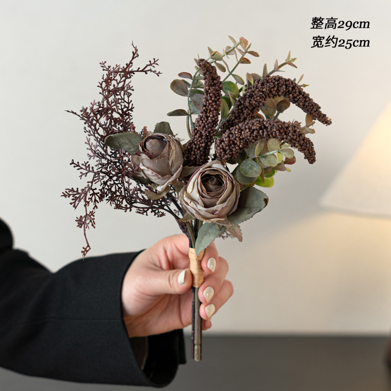 手札の花束は花の装飾を模倣してリビングの造花の高級感を飾ってテーブルの花を飾ってメーカーの卸売りをします。|undefined