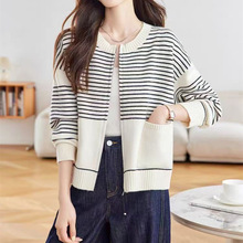 圆领针织开衫外套女秋冬装2025年新款时尚妈妈休闲百搭上衣毛衣