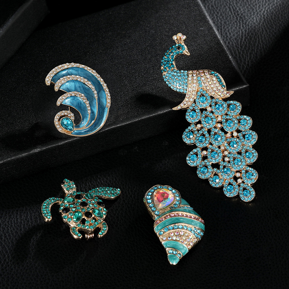 Estilo Marino Estilo IG Pin Tortuga Pavo Real Estrella De Mar Aleación Enchapado Embutido Diamantes De Imitación Unisexo Broches display picture 1