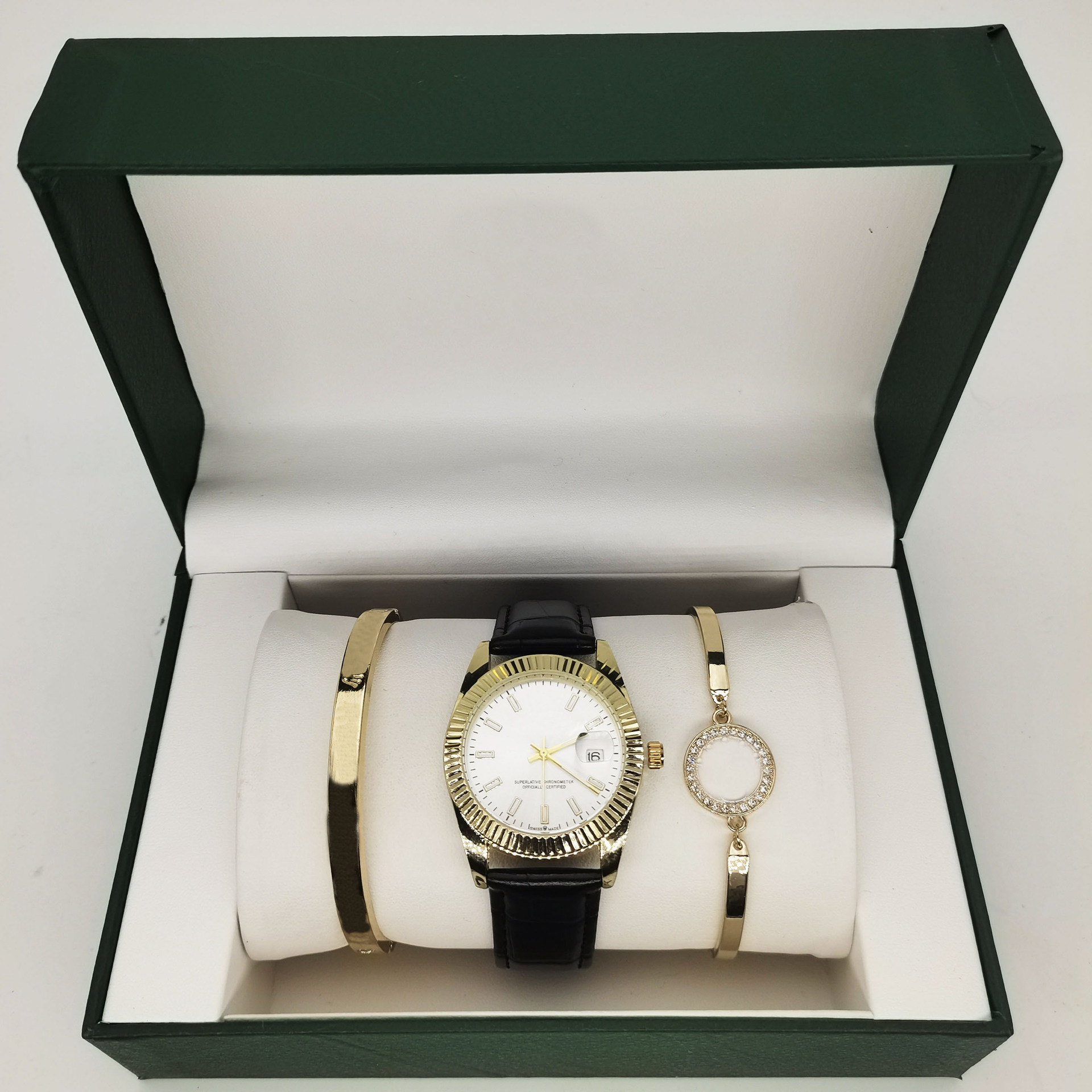 Three-piece Set Watch Fashion Belt Log Watch Export Spot Wholesale Quartz Watch