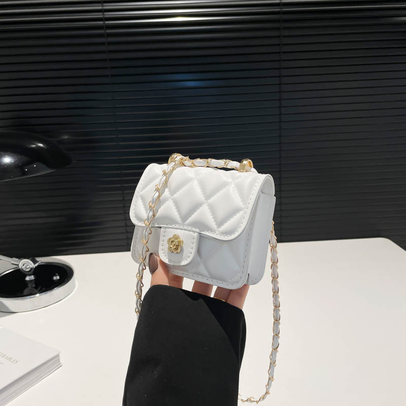 Advanced 2025 nuevo bolso pequeño de cadena de diseño de nicho portátil todo-fósforo rojo de celebridad de Internet sobre rojo mini cambio pequeño bolso cuadrado