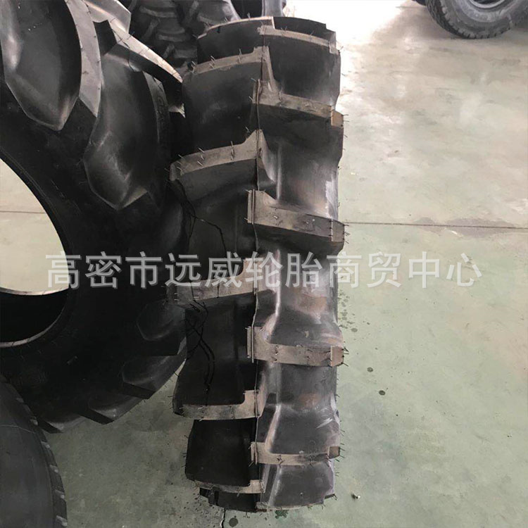 甲子拖拉机农用轮胎12.4/11-28送内胎农业水田胎