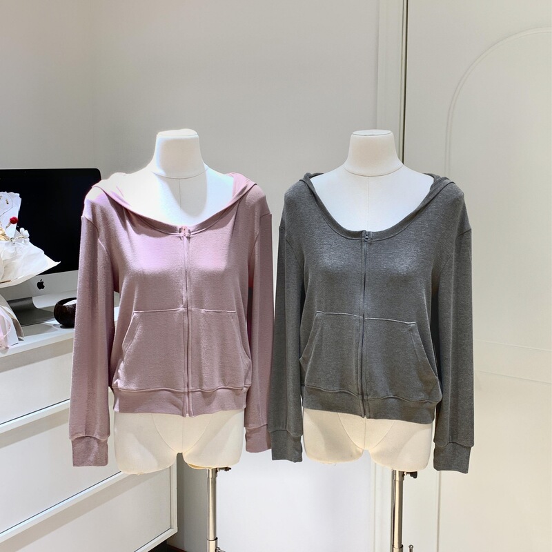 Casual Pleated Round-Neck Hooded Sweatshirt with a Slimming Design, New Style Top Jacket