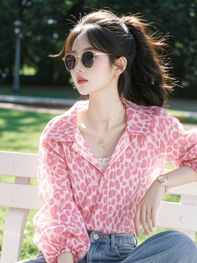 Áo sơ mi nữ cổ bèo tay bồng phối màu tương phản kiểu Pháp — màu hồng