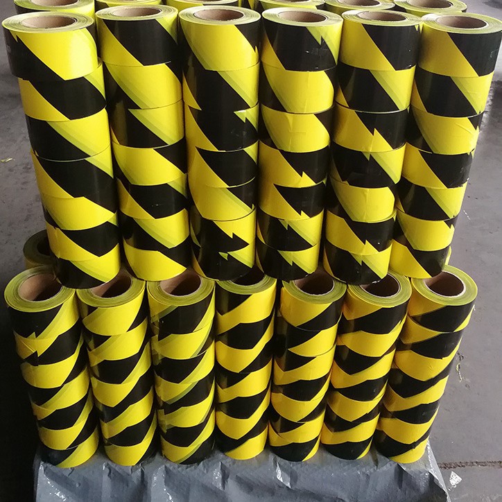 黄黑斜纹警戒线 黄黑条纹隔离带 黄黑条纹警示带 Barricade Tape
