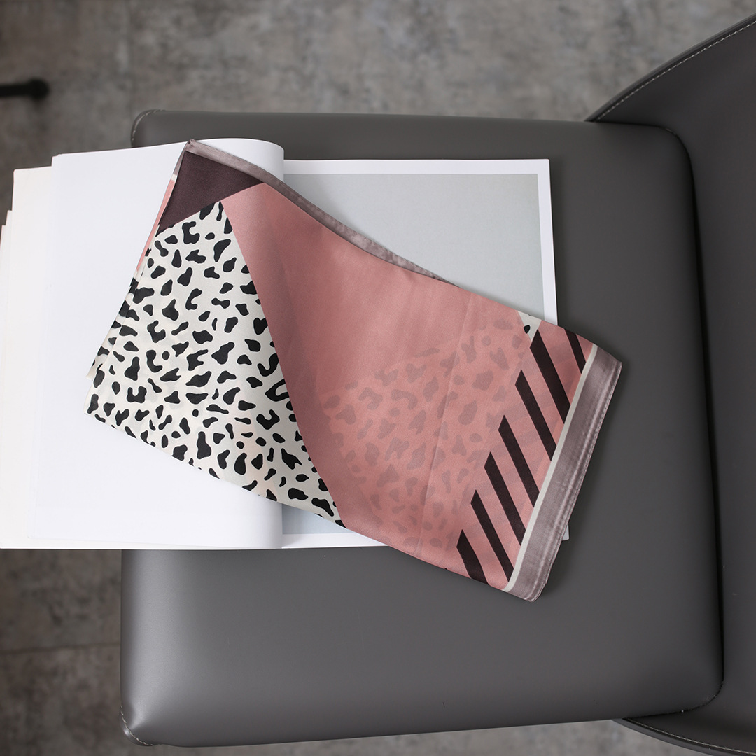 Square Scarf Women Leopard Print Seasonal Accessory Stylish_voghion.com
