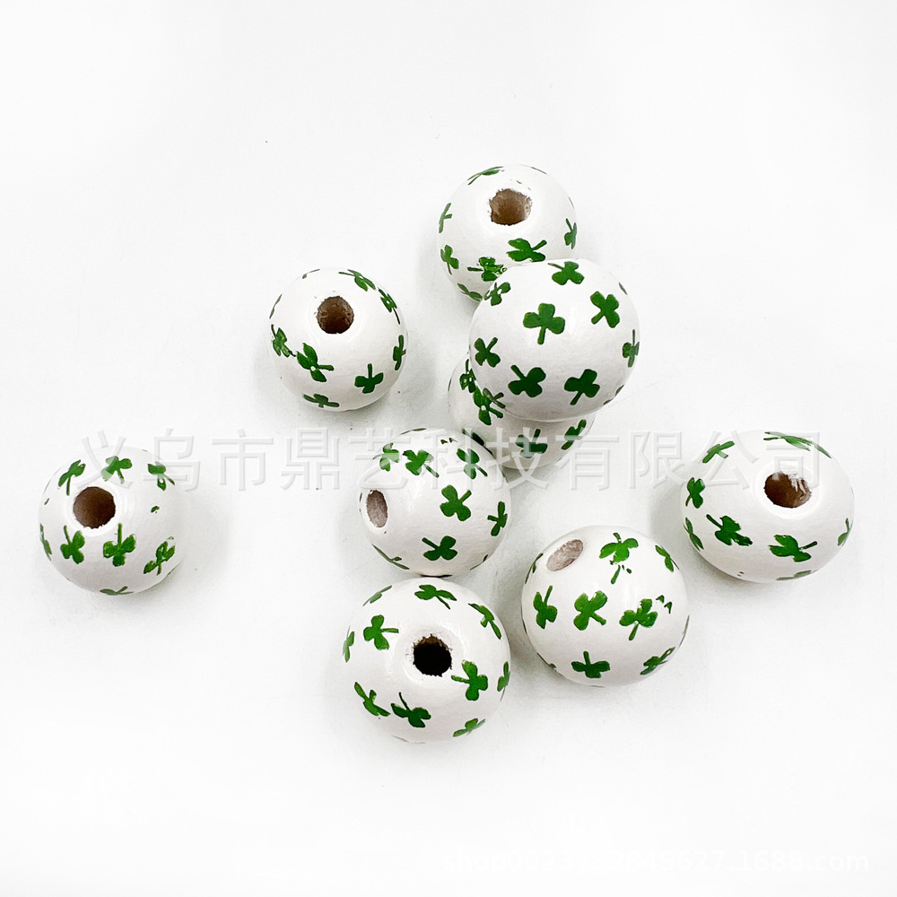 卸売りプリント木珠アイルランド日木珠クローバー四葉草形散珠diyビーズアクセサリー部品