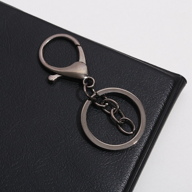 メーカーの現物亜鉛合金ロブスターバックル三点セットのキーホルダーは鉄の輪の8字のチェーンのアクセサリーの箱の部品を掛けて卸売りします。|undefined